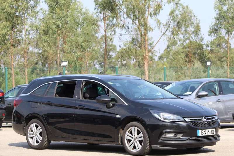 opel-astra-sport-tourer-2019-diesel-1598cc