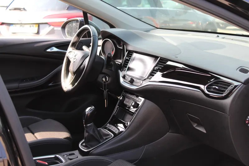 opel-astra-sport-tourer-2019-diesel-1598cc