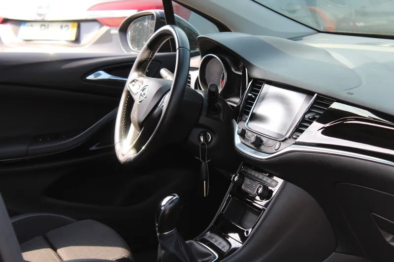 opel-astra-sport-tourer-2019-diesel-1598cc