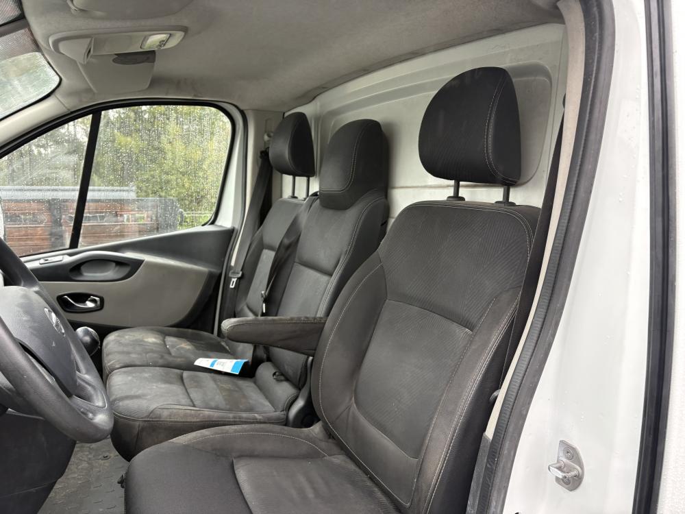 nissan-nv300-2020-diesel-1598cc