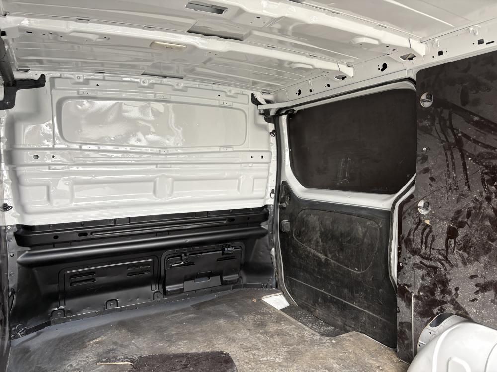 nissan-nv300-2020-diesel-1598cc