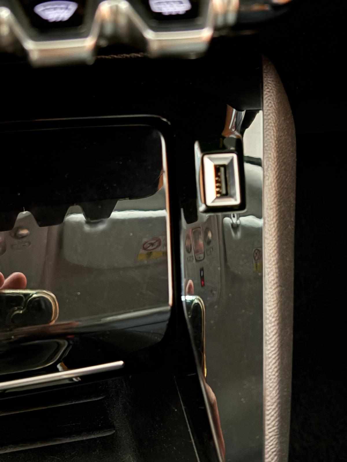 peugeot-2008-1-2-puretech-2021-gasolina-1199cc