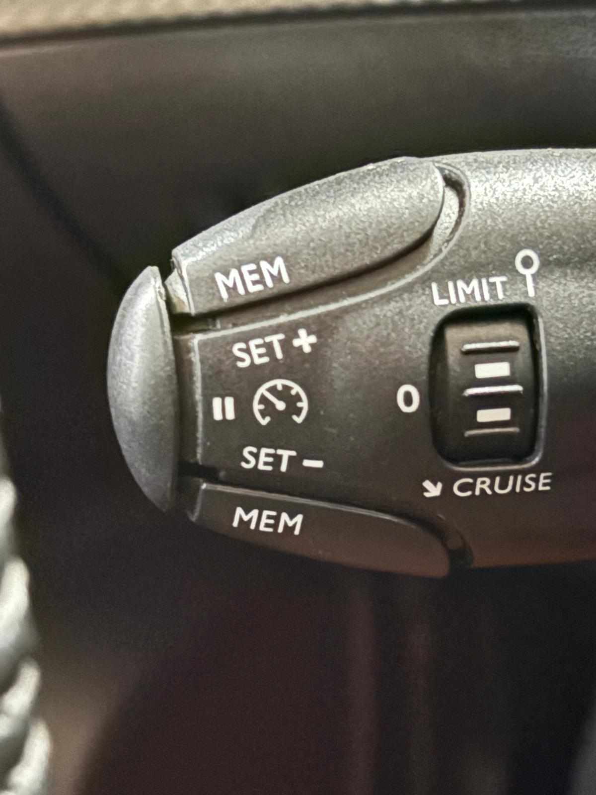 peugeot-2008-1-2-puretech-2021-gasolina-1199cc