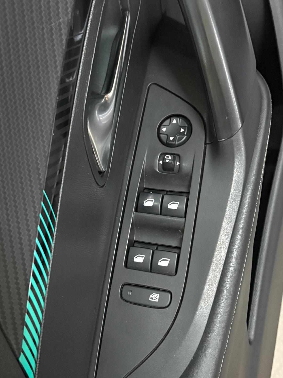 peugeot-2008-1-2-puretech-2021-gasolina-1199cc
