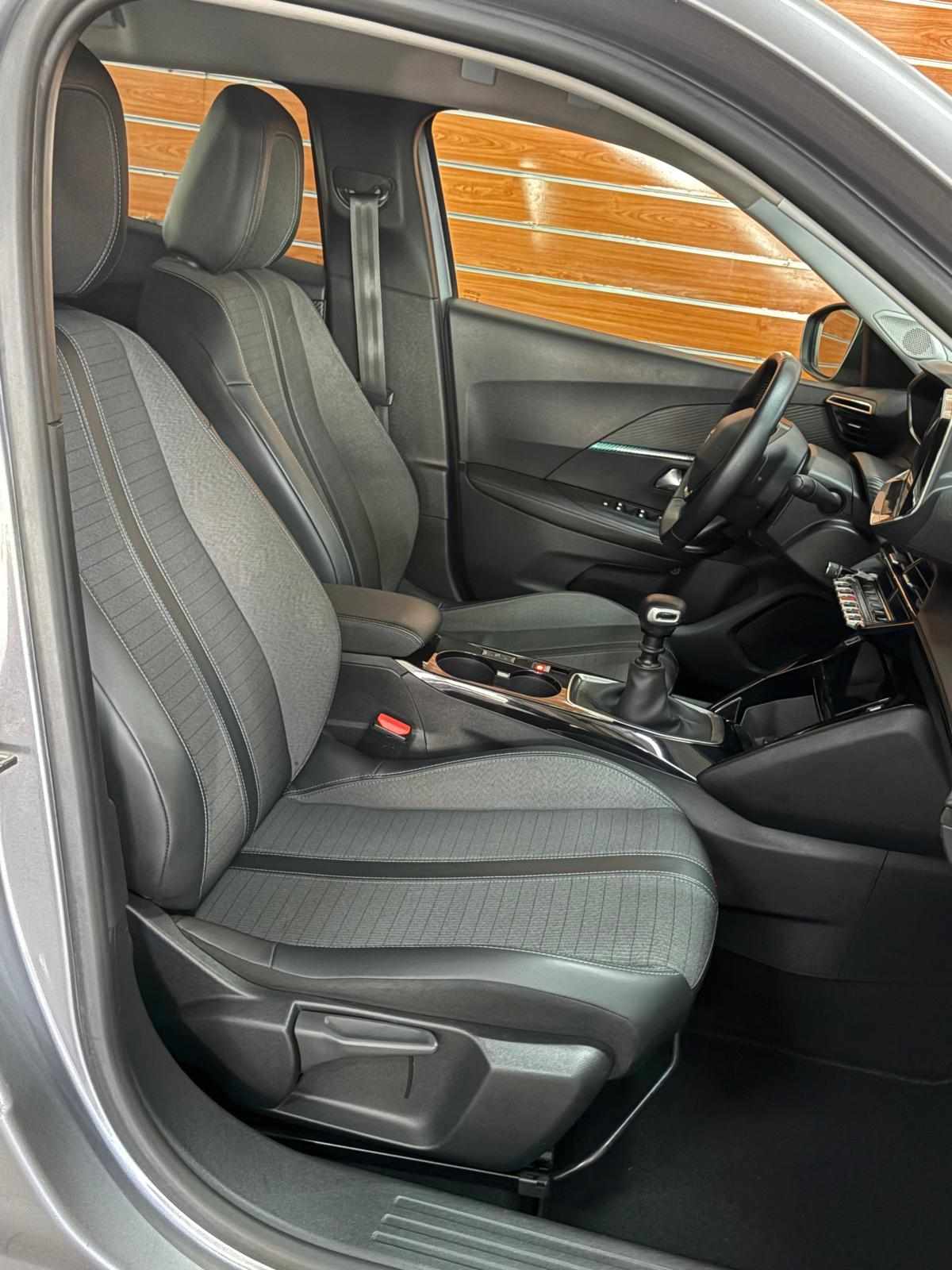 peugeot-2008-1-2-puretech-2021-gasolina-1199cc