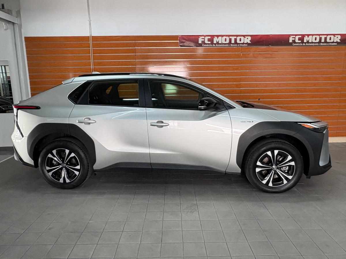 toyota-bz4x-71-4-kwh-2024-eletrico