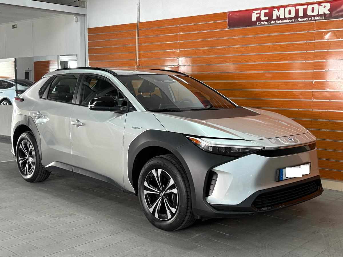 toyota-bz4x-71-4-kwh-2024-eletrico