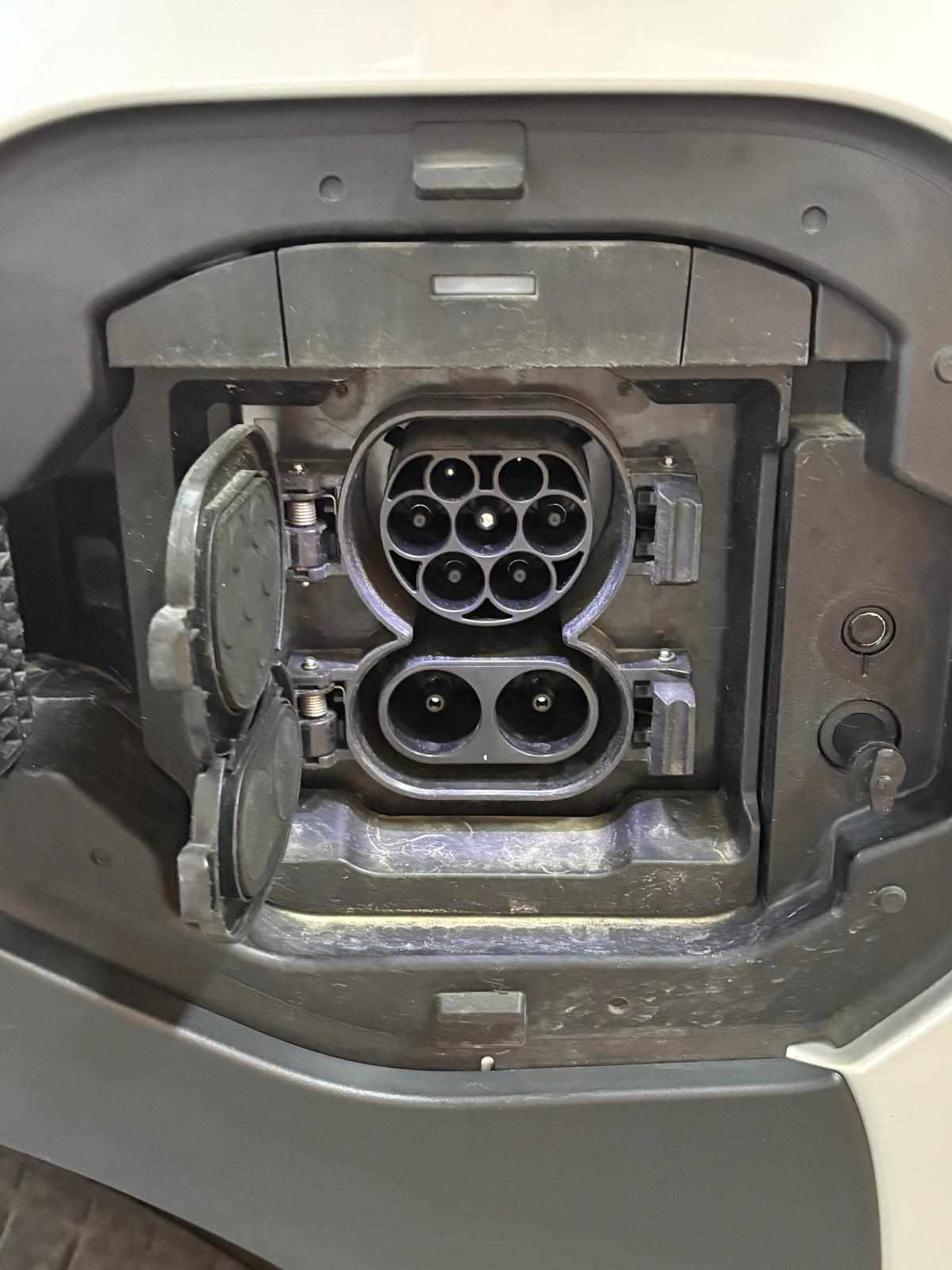 toyota-bz4x-71-4-kwh-2024-eletrico