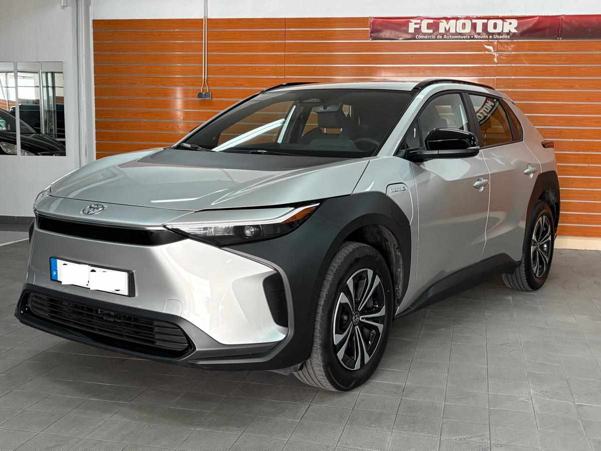 toyota-bz4x-71-4-kwh-2024-eletrico