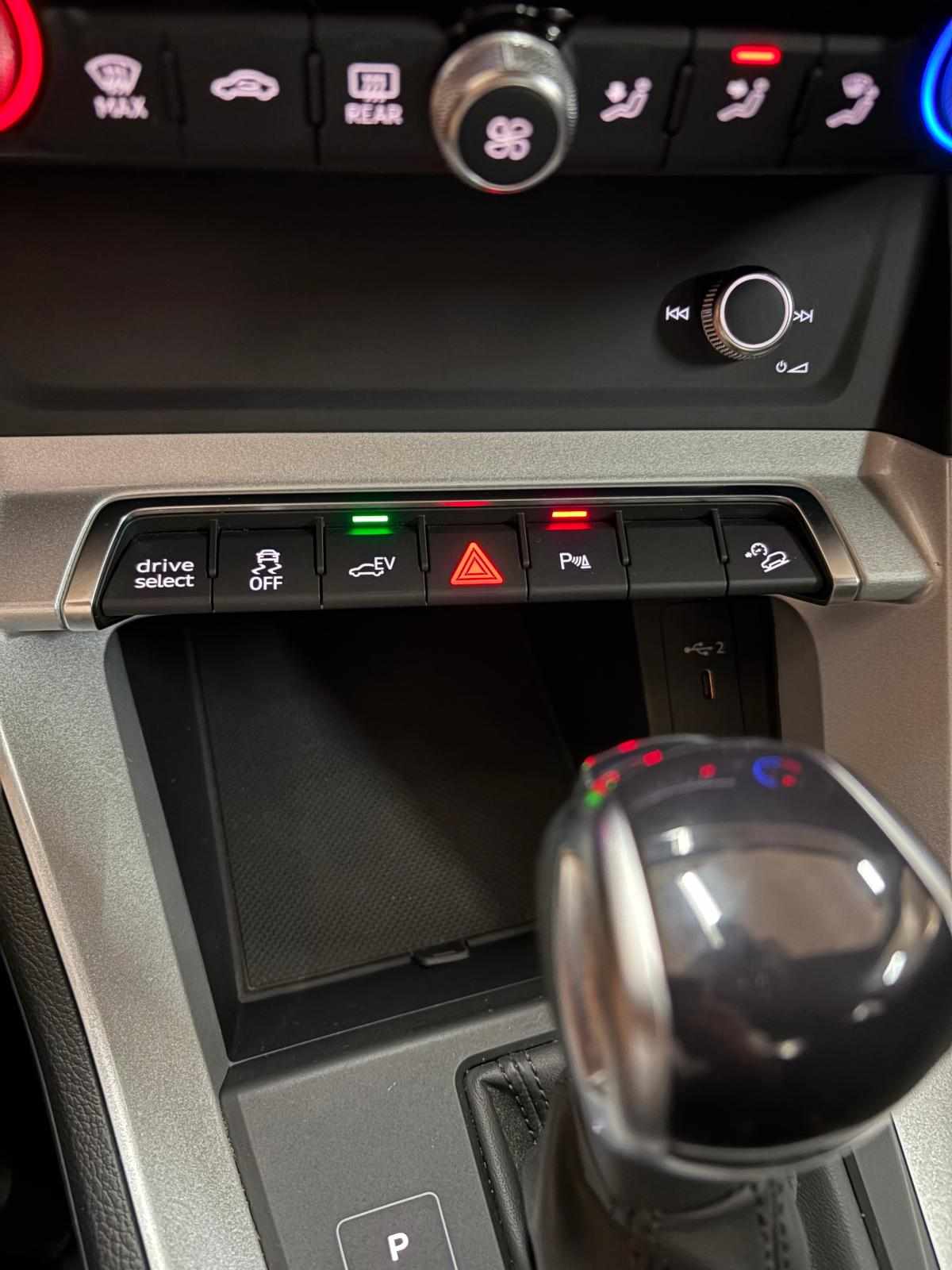audi-q3-45-tfsi-e-2023-gasolina-1395cc