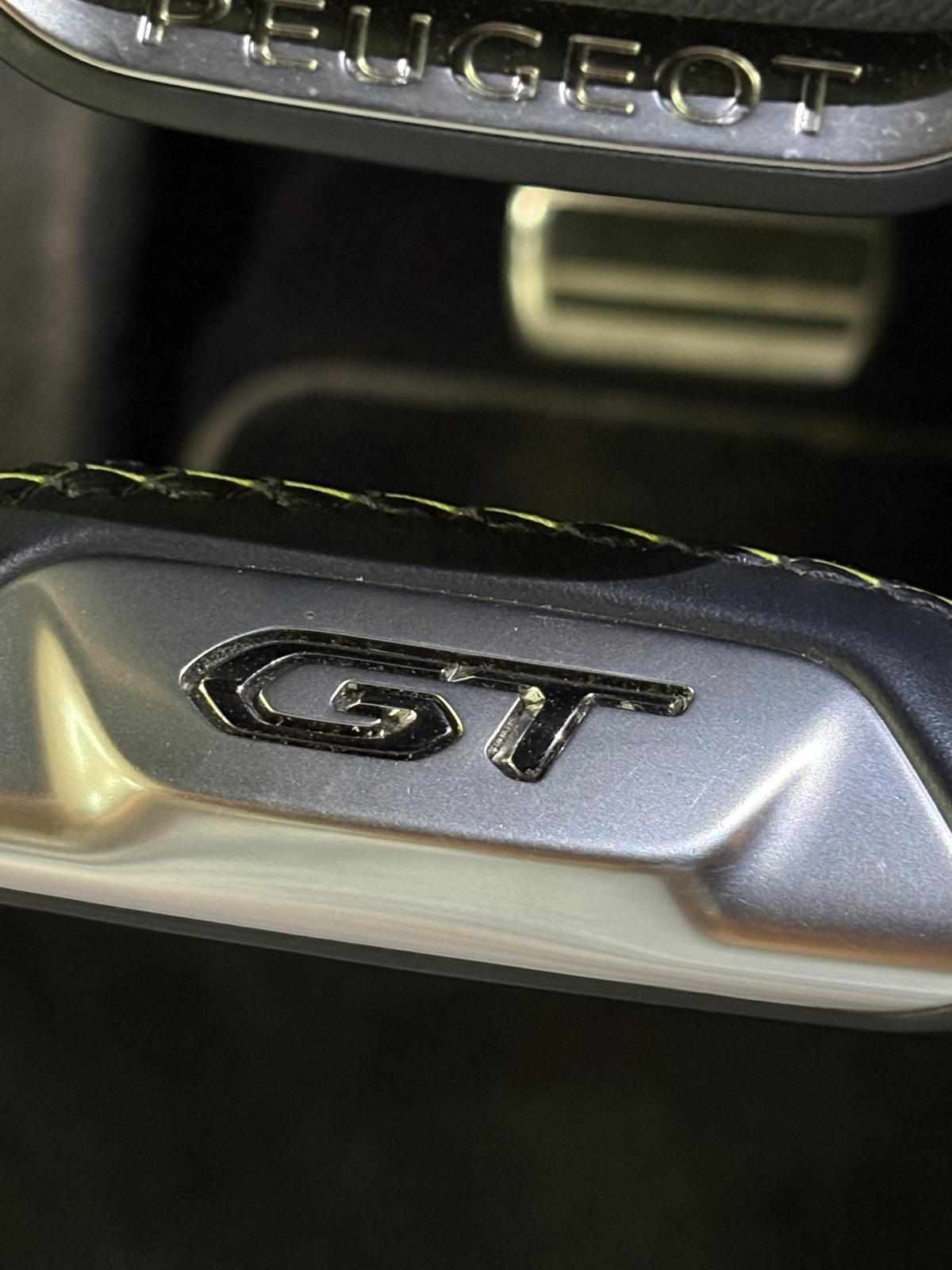 peugeot-2008-1-2-puretech-2021-gasolina-1199cc