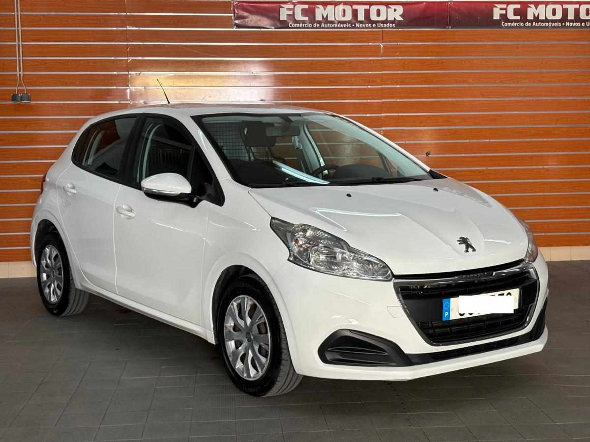 peugeot-208-1-5-102cv-2020-diesel-1499cc