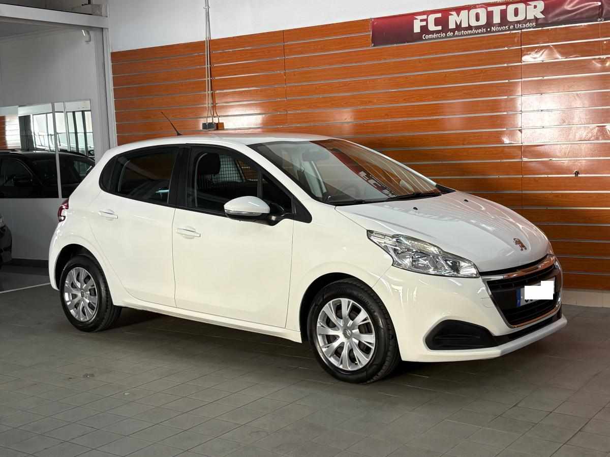 peugeot-208-1-5-102cv-2020-diesel-1499cc