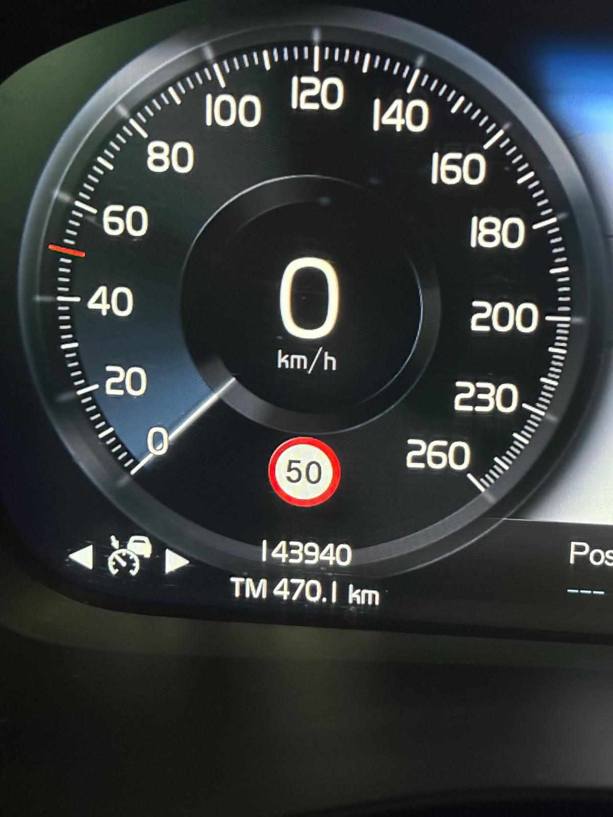 volvo-xc40-t4-twin-engine-recharge-2021-gasolina-1477cc