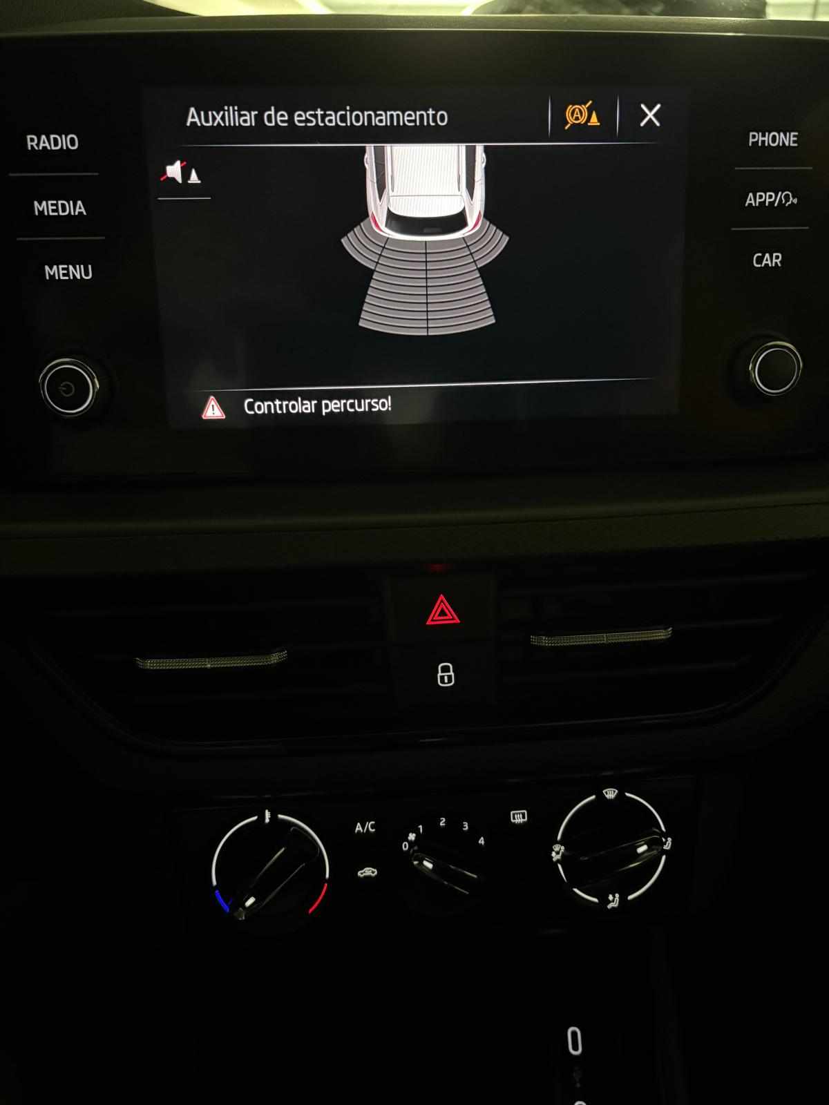 skoda-kamiq-1-0-tsi-2023-gasolina-999cc