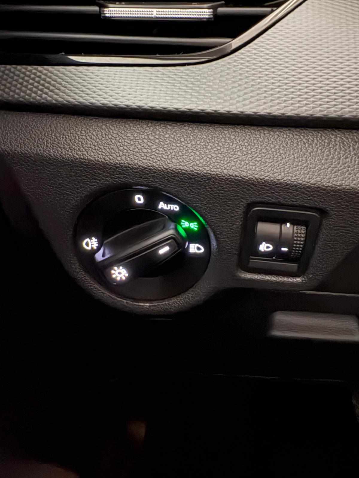 skoda-kamiq-1-0-tsi-2023-gasolina-999cc