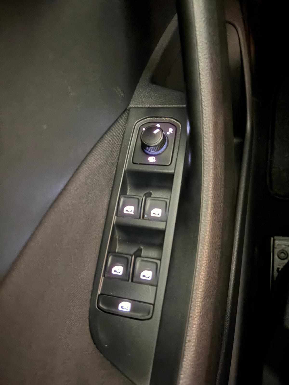 skoda-kamiq-1-0-tsi-2023-gasolina-999cc
