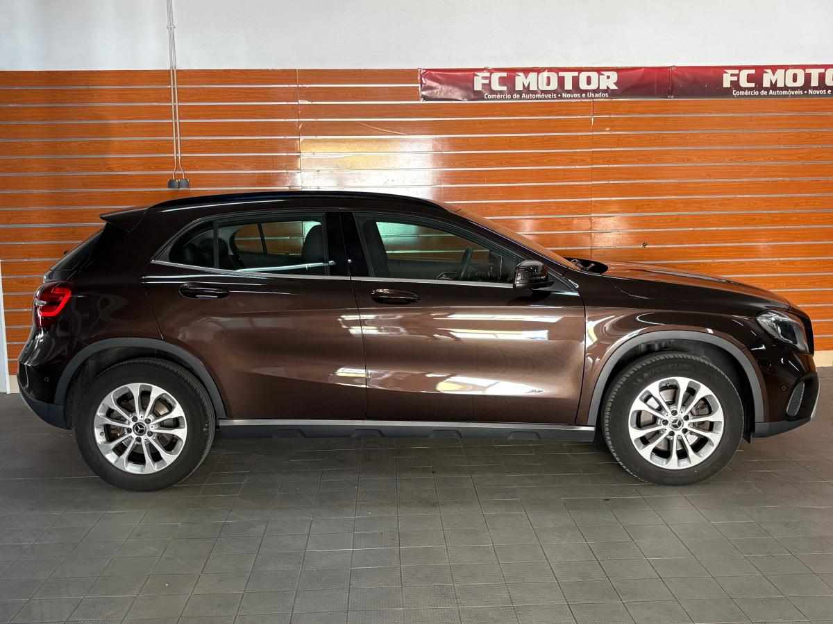 mercedes-benz-gla-220-4matic-2018-gasolina-1991cc