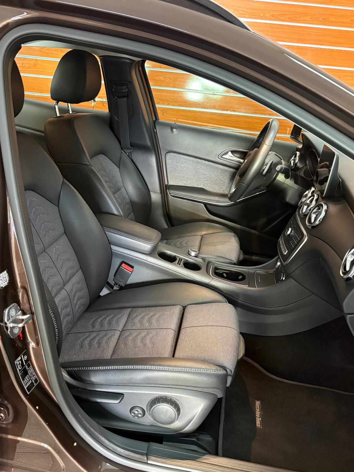 mercedes-benz-gla-220-4matic-2018-gasolina-1991cc