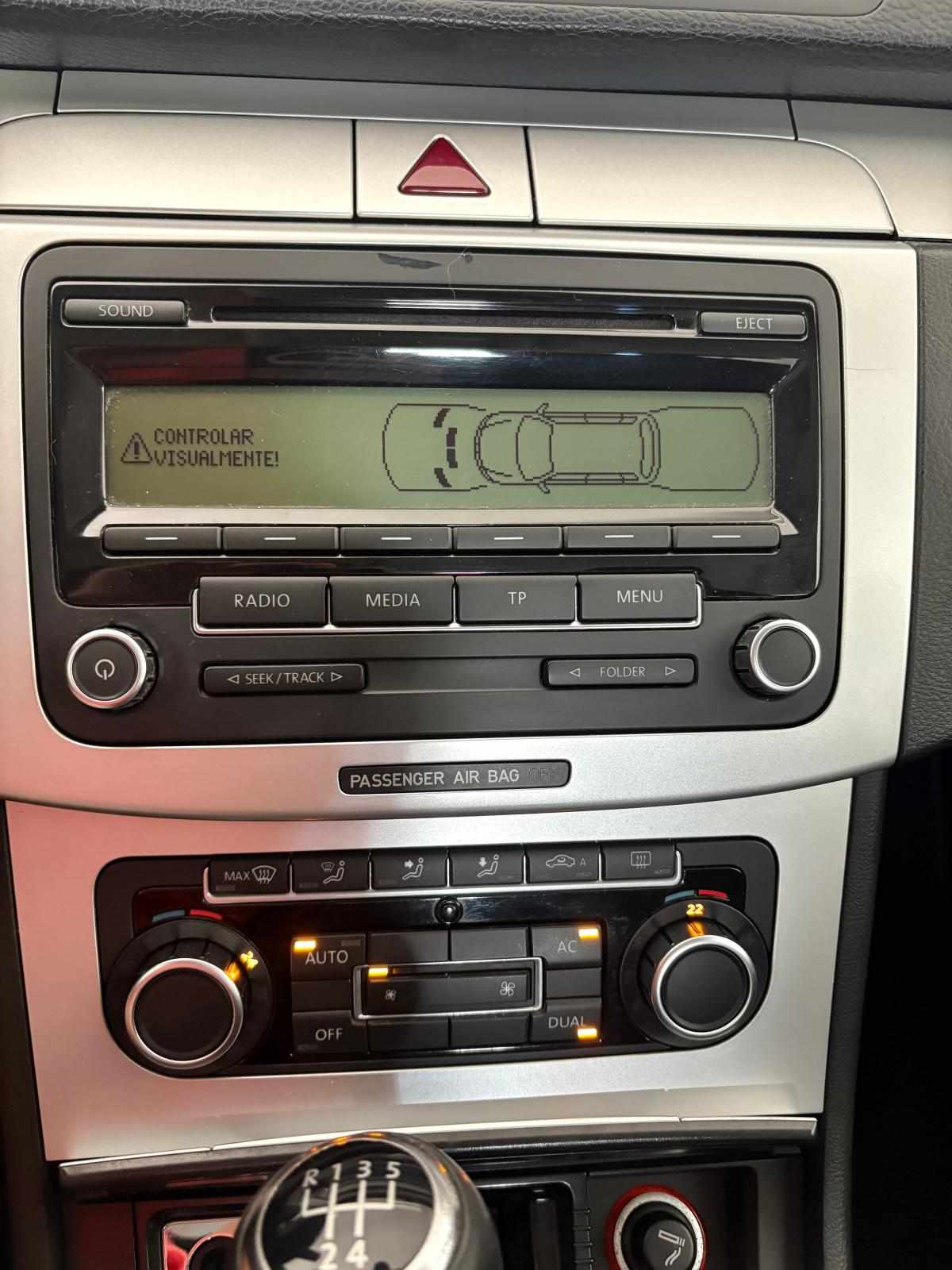 volkswagen-passat-variant-1-6-2010-diesel-1598cc
