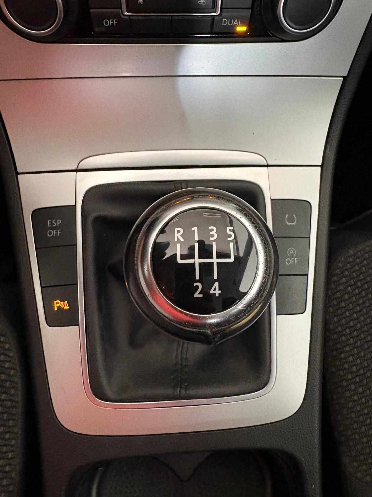 volkswagen-passat-variant-1-6-2010-diesel-1598cc