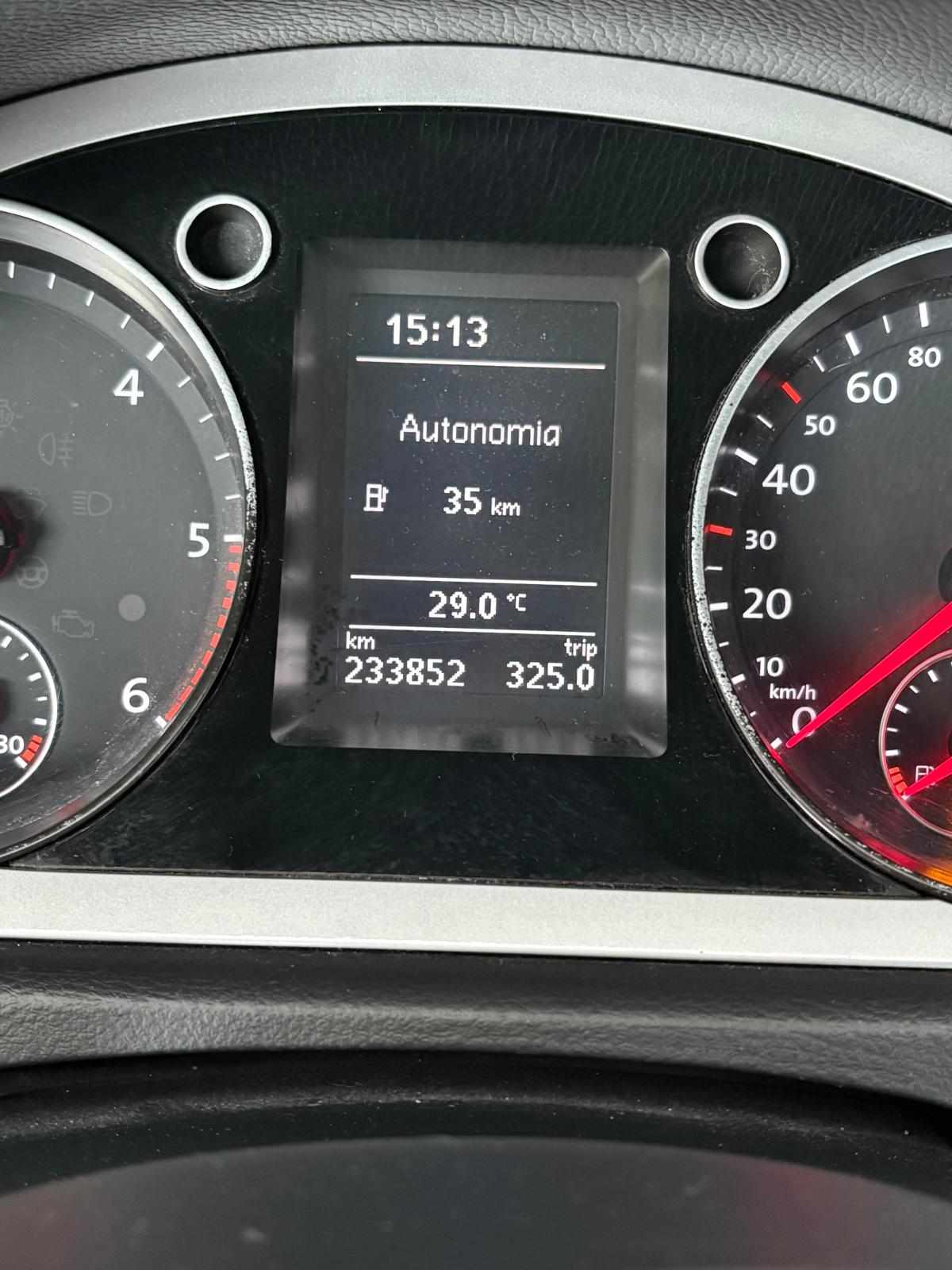 volkswagen-passat-variant-1-6-2010-diesel-1598cc
