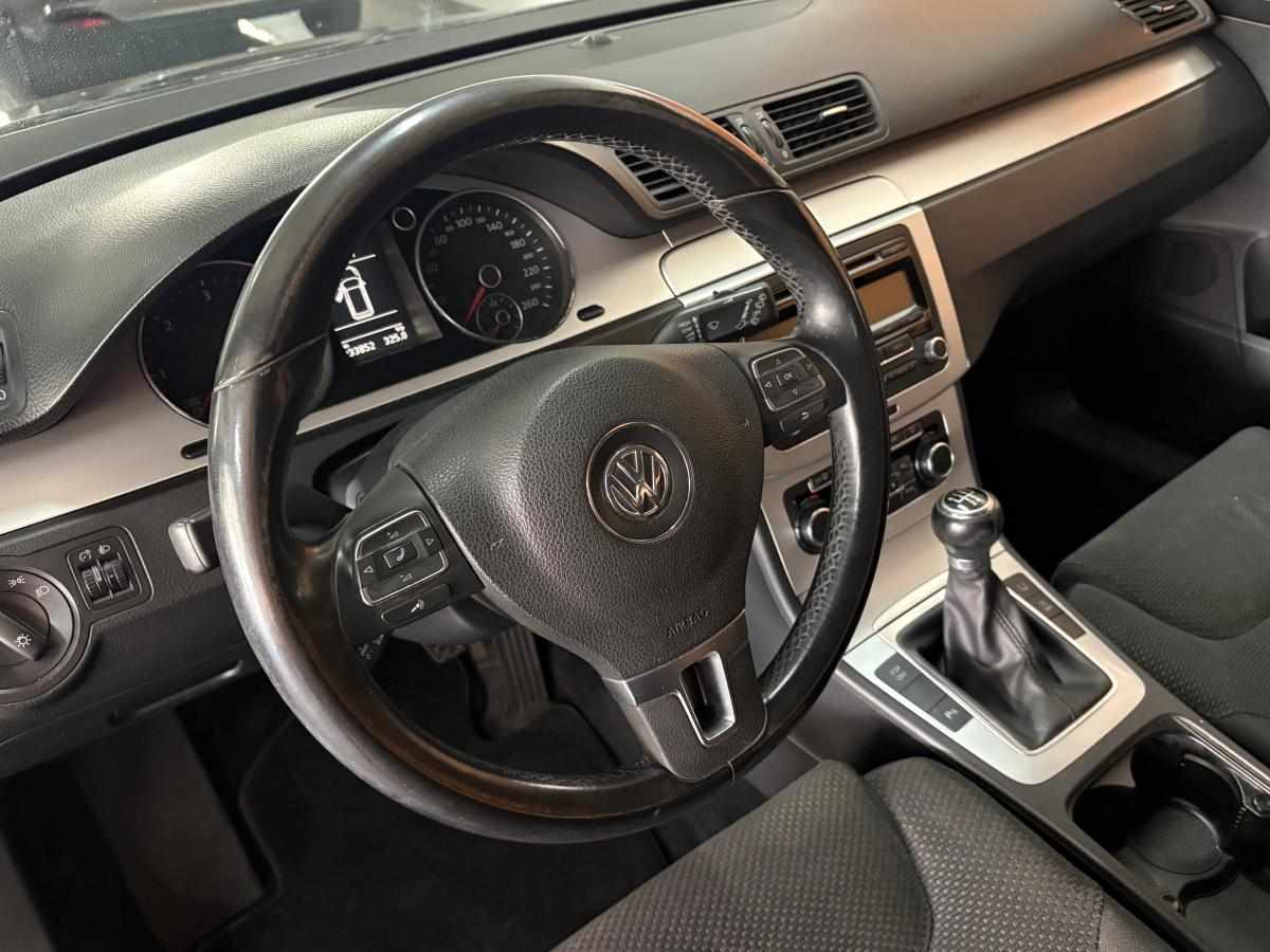 volkswagen-passat-variant-1-6-2010-diesel-1598cc