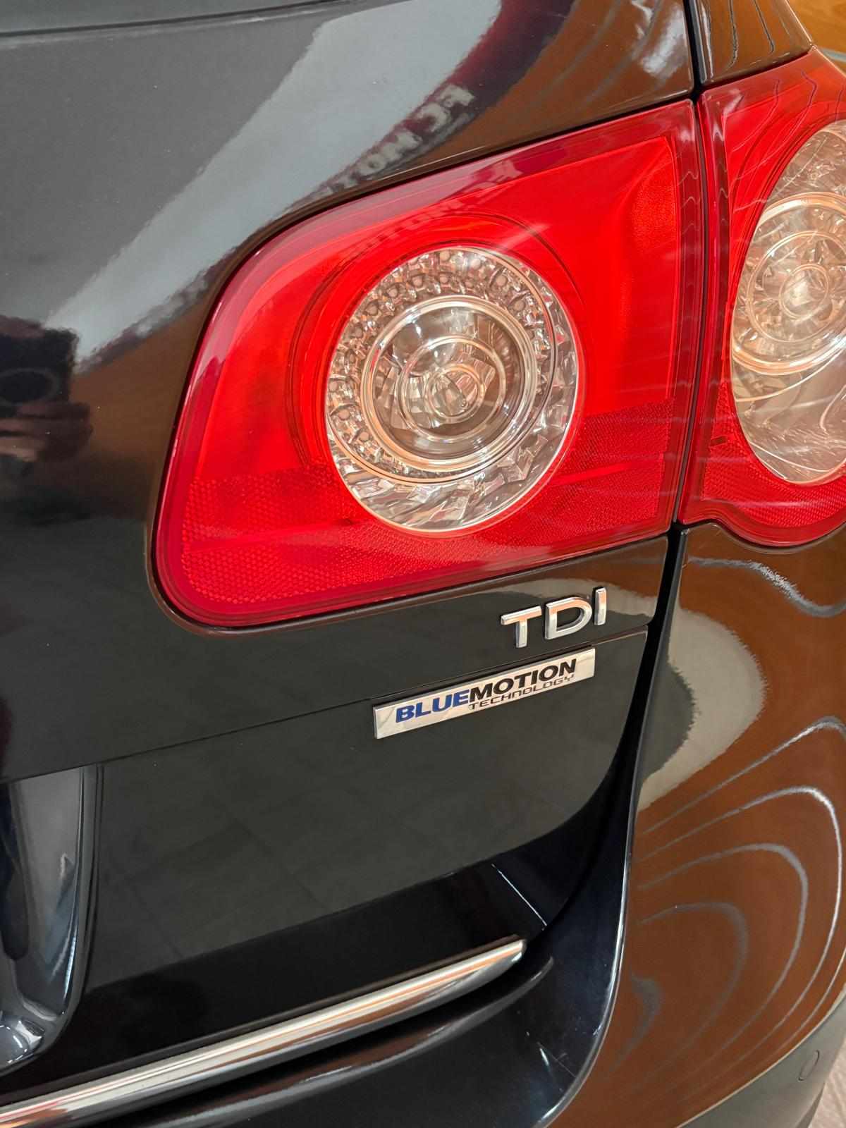 volkswagen-passat-variant-1-6-2010-diesel-1598cc