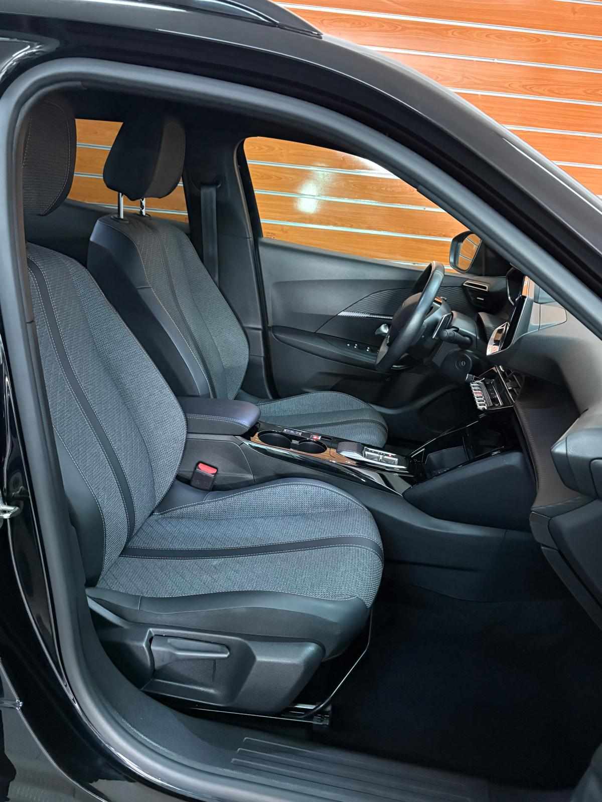 peugeot-2008-1-2-puretech-2024-gasolina-1199cc