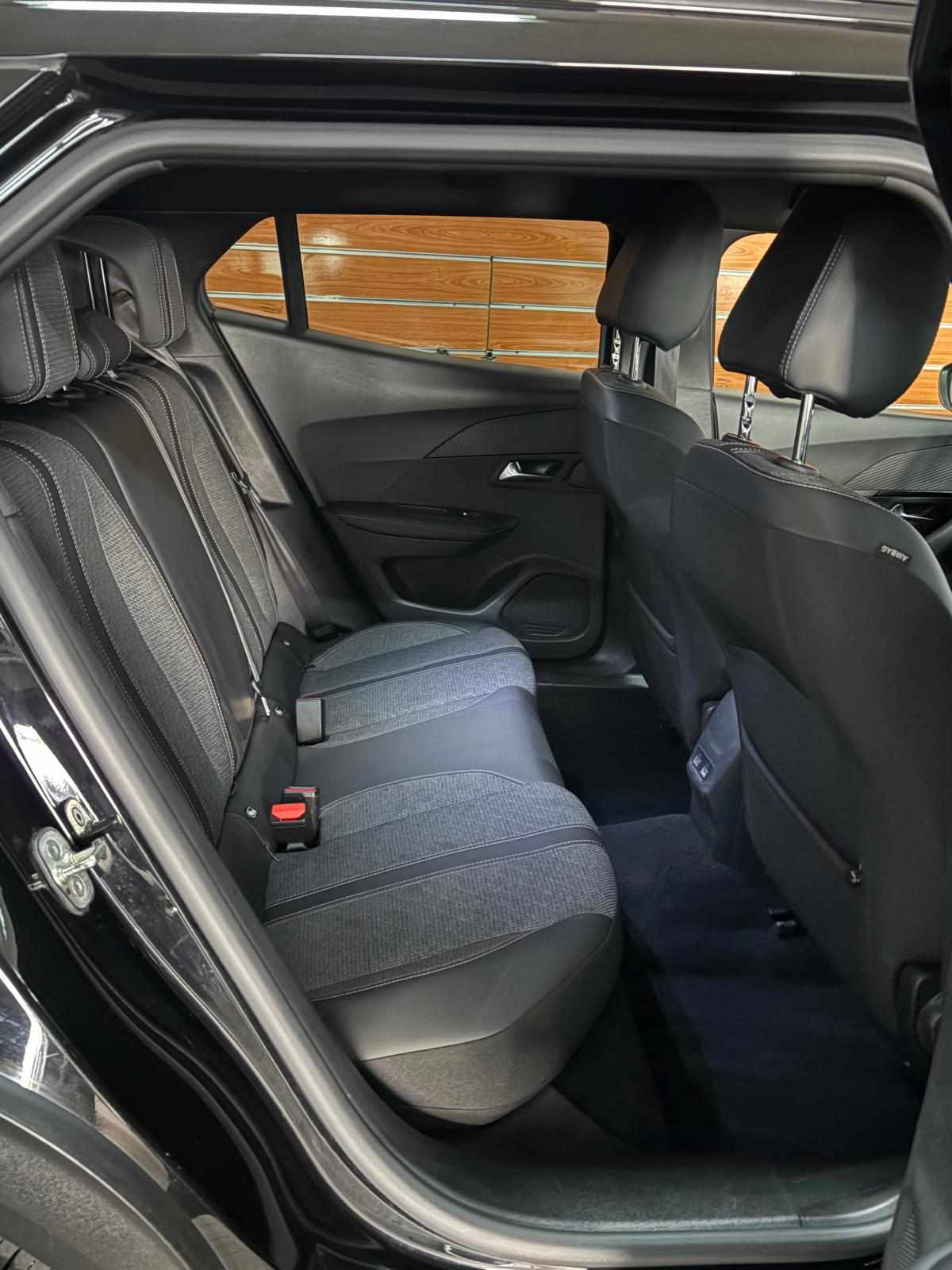 peugeot-2008-1-2-puretech-2024-gasolina-1199cc