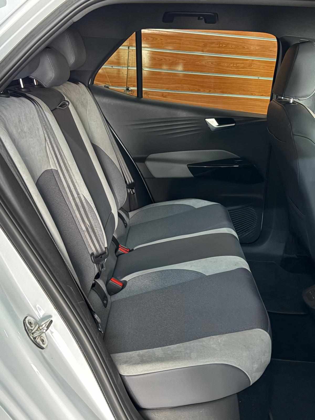 volkswagen-id-3-pro-performance-58-kwh-2021-eletrico