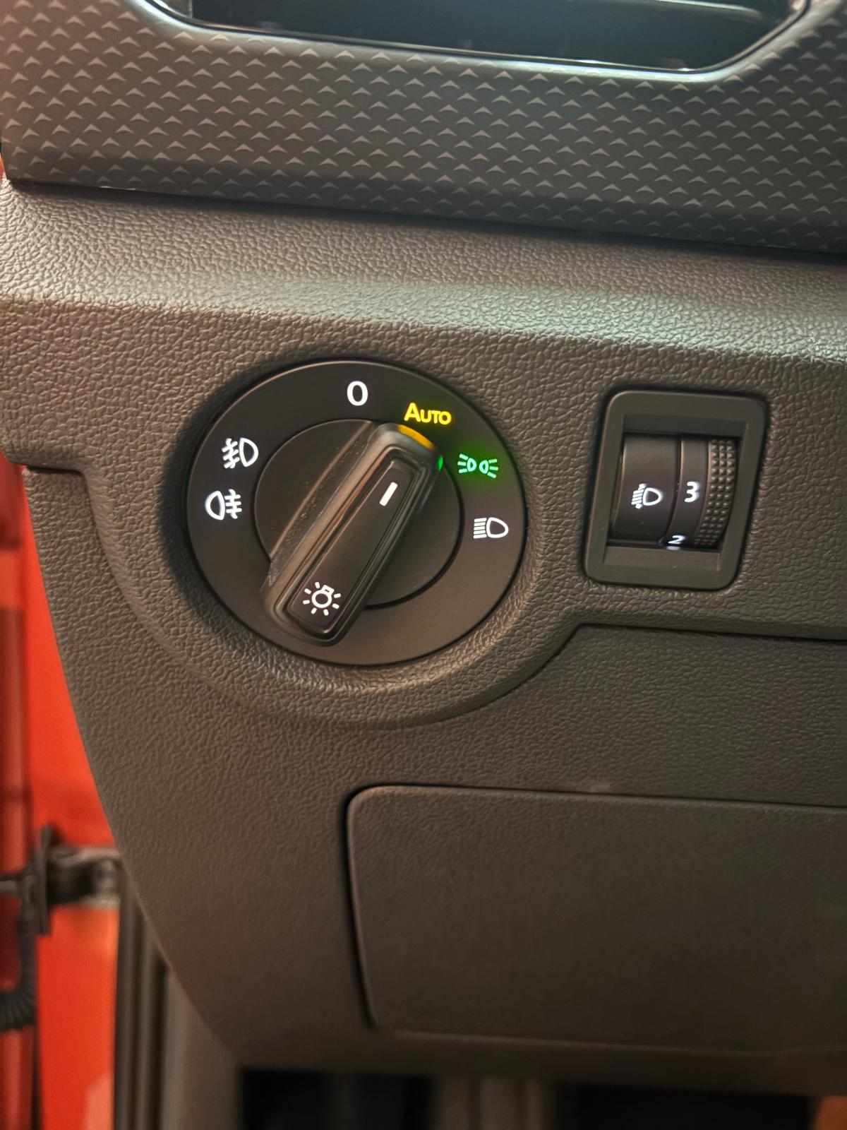 volkswagen-t-cross-1-0-tsi-2023-gasolina-999cc
