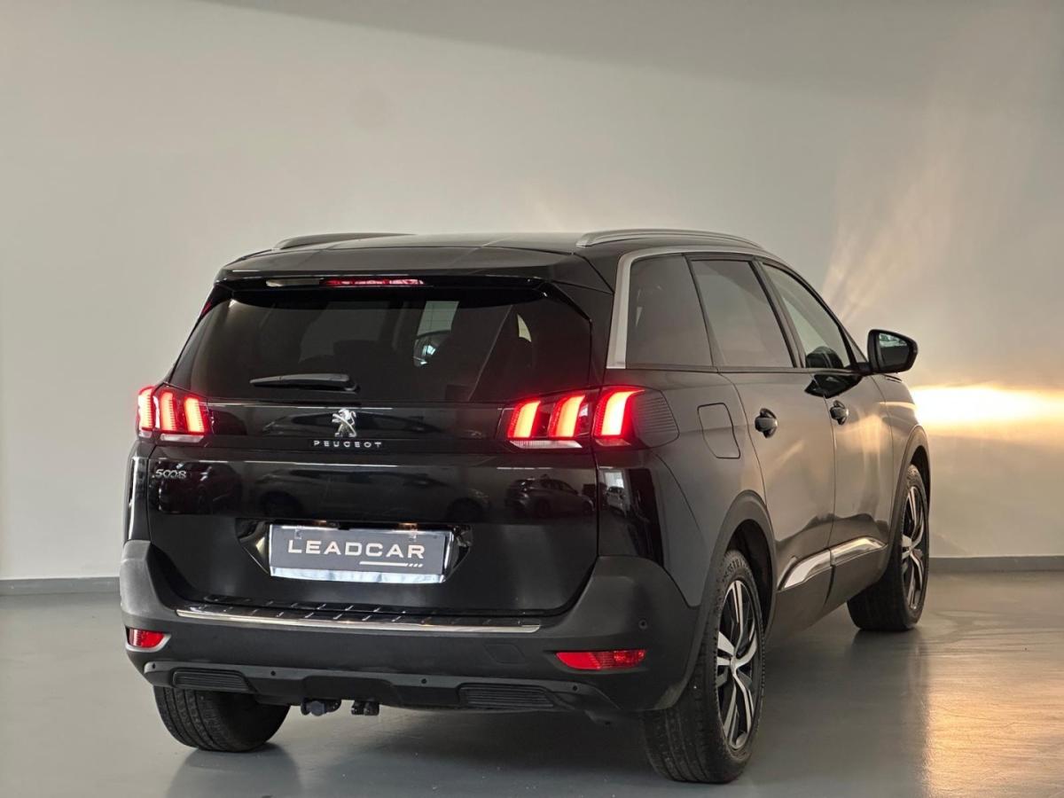 peugeot-5008-2017-gasolina-1199cc