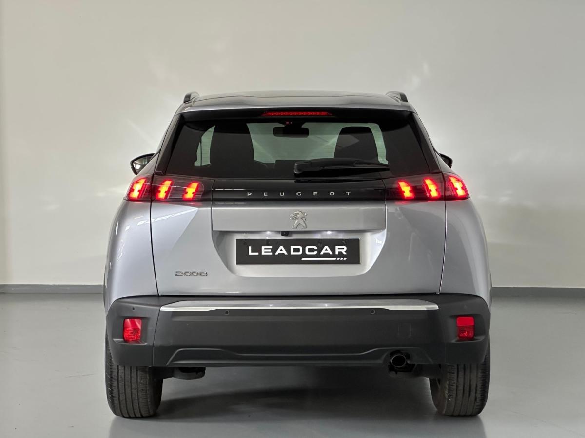 peugeot-2008-2023-gasolina-1199cc