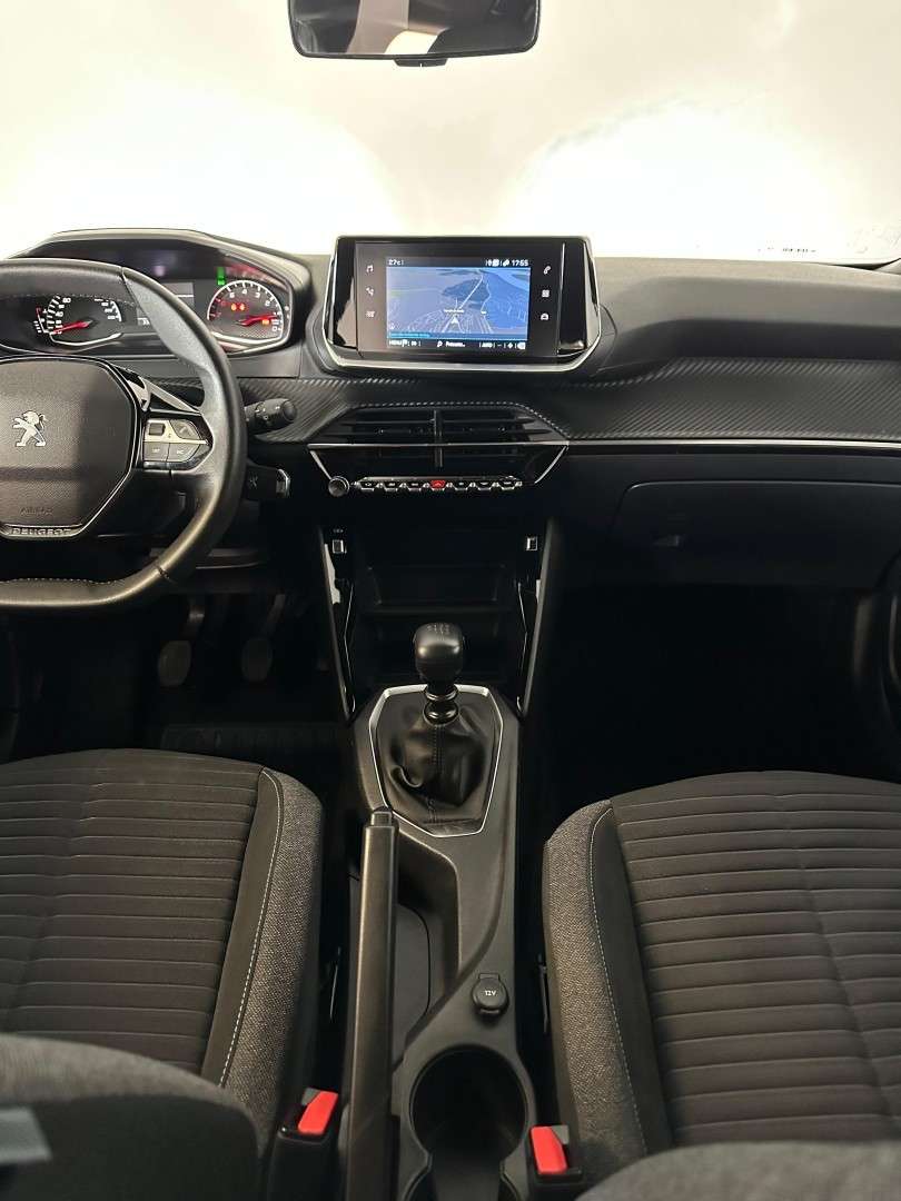 peugeot-2008-2023-gasolina-1199cc