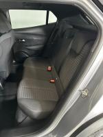 peugeot-2008-2023-gasolina-1199cc