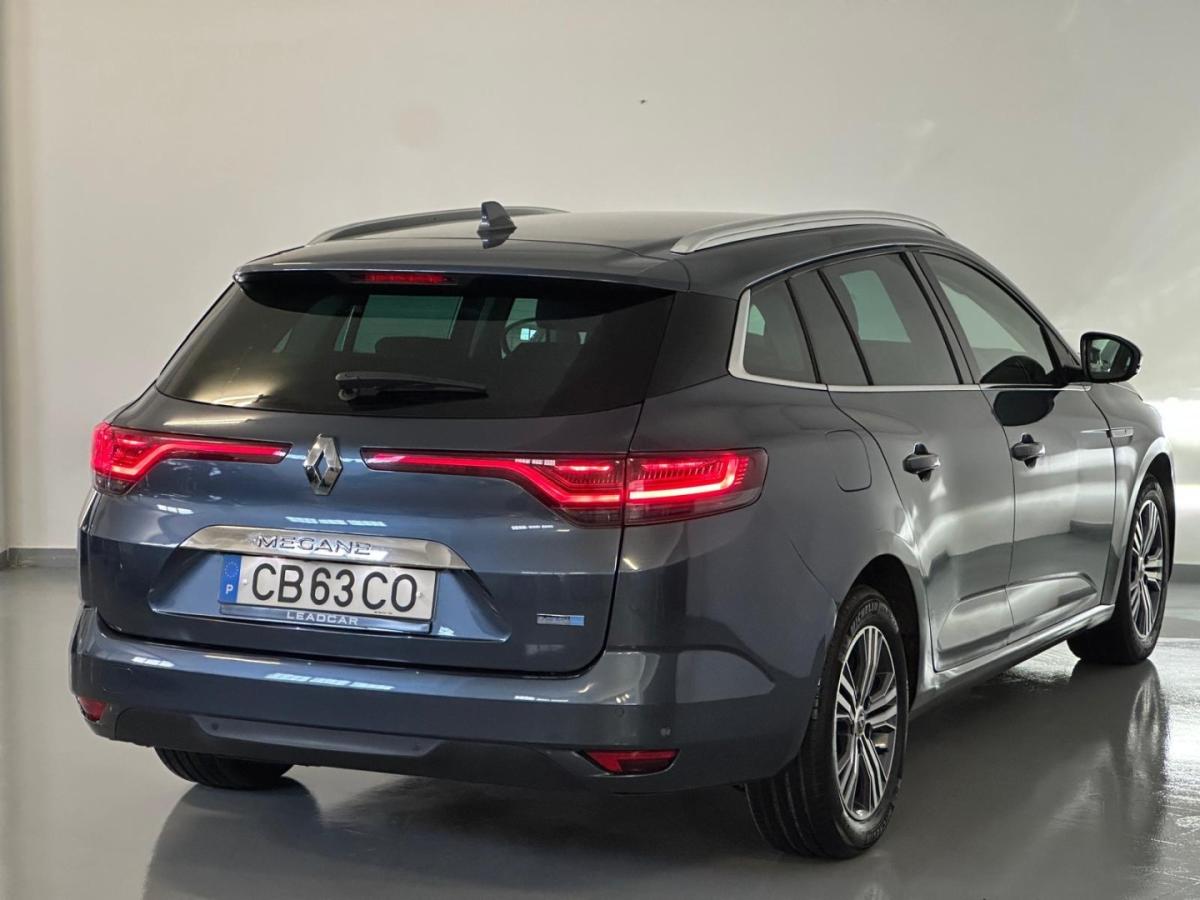 renault-megane-e-tech-2021-hibrido-1598cc