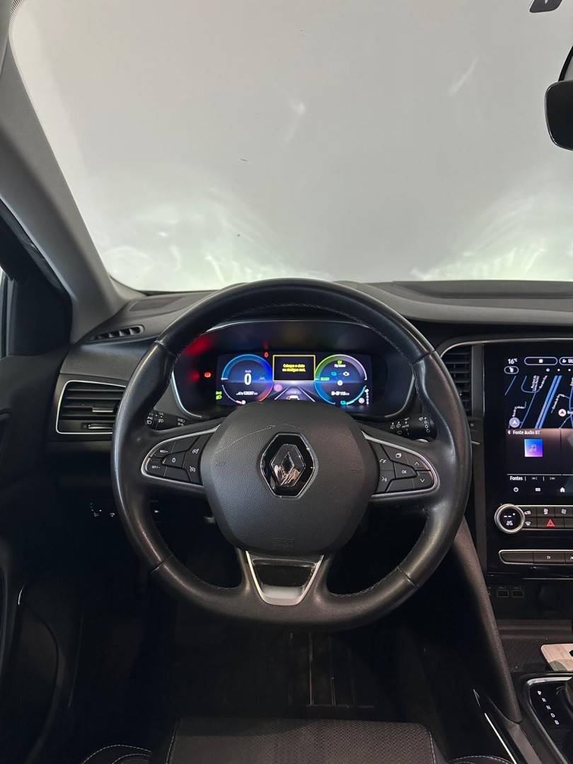 renault-megane-e-tech-2021-hibrido-1598cc
