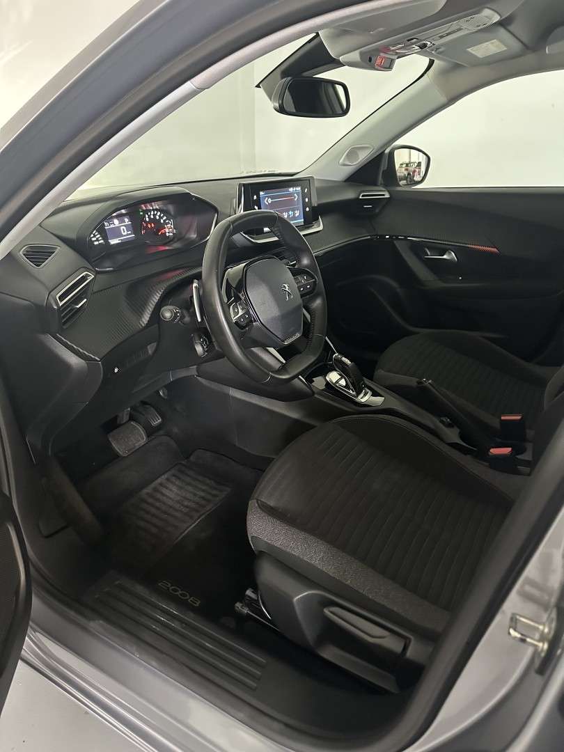 peugeot-2008-2020-gasolina-1199cc