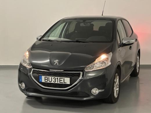 peugeot-208-2014-gasolina-1199cc