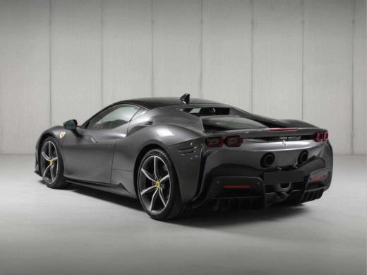 ferrari-sf90-stradale-4-0-v8-phev-awd-2024-gasolina-3990cc