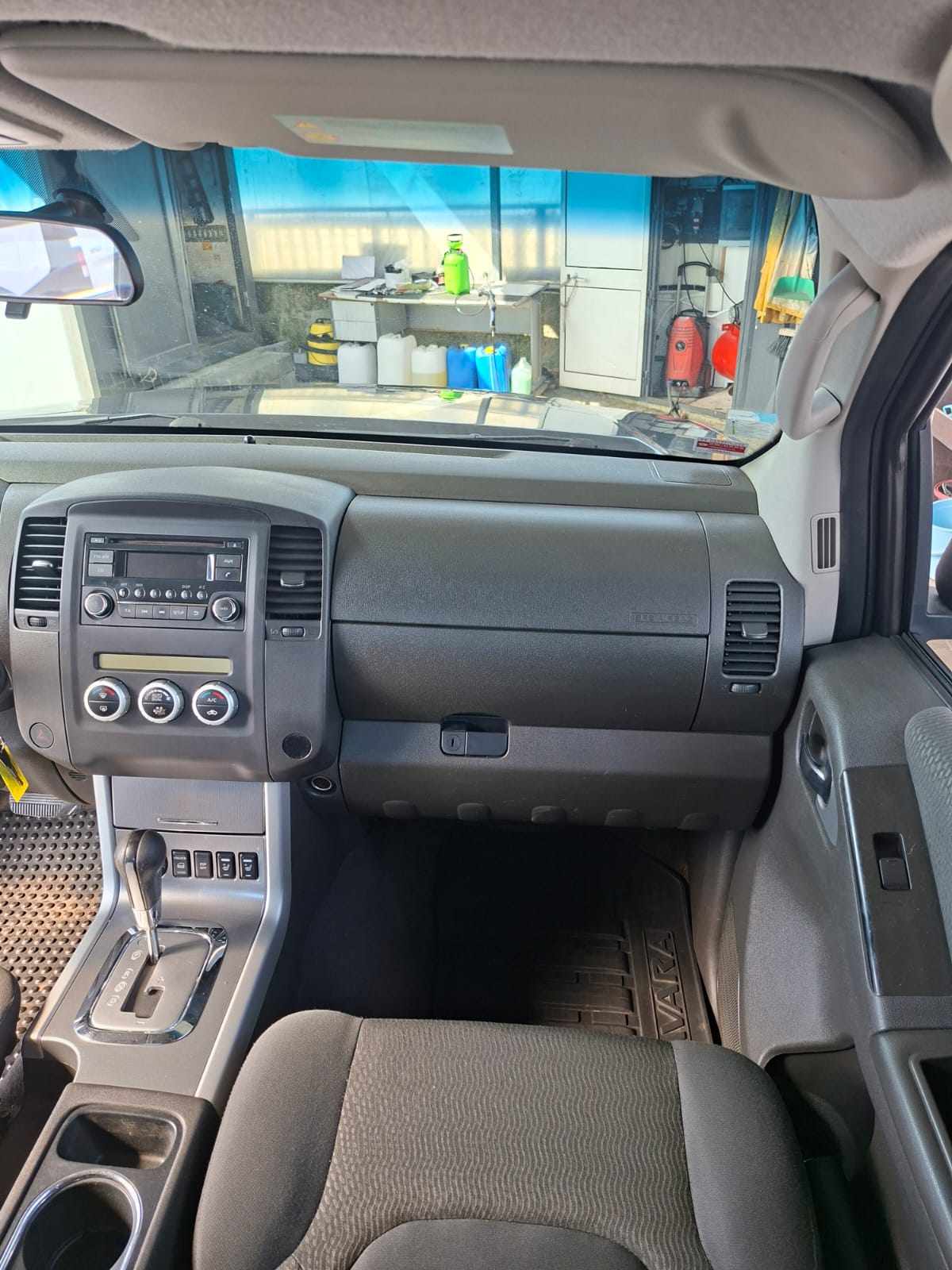 nissan-navara-2-5-dci-awd-2012-diesel-2488cc