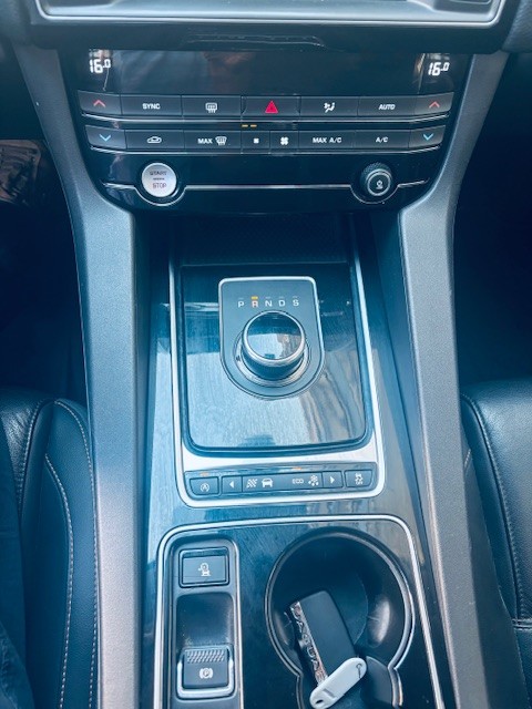 jaguar-f-pace-2017-diesel-1999cc
