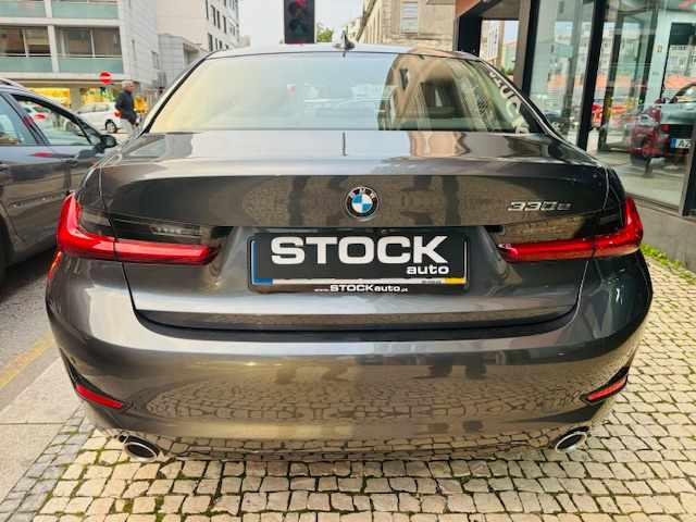 bmw-serie-3-330e-2019-hibrido-a-gasolina-1998cc