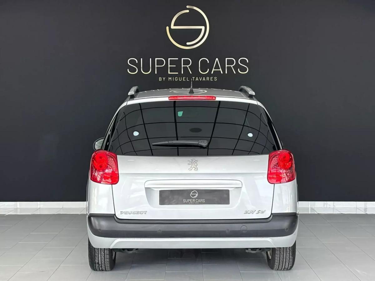 peugeot-207-sw-2011-gasolina-1397cc