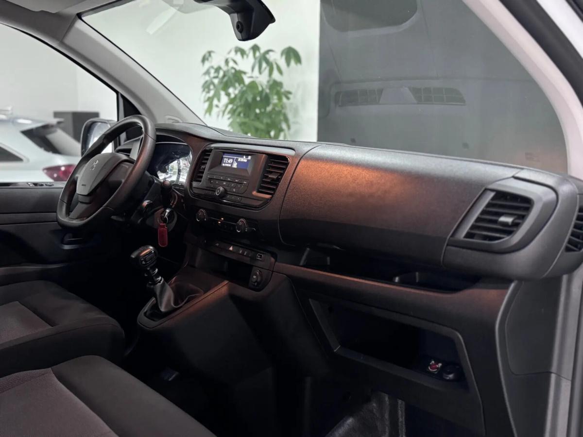 peugeot-expert-2024-diesel-1499cc