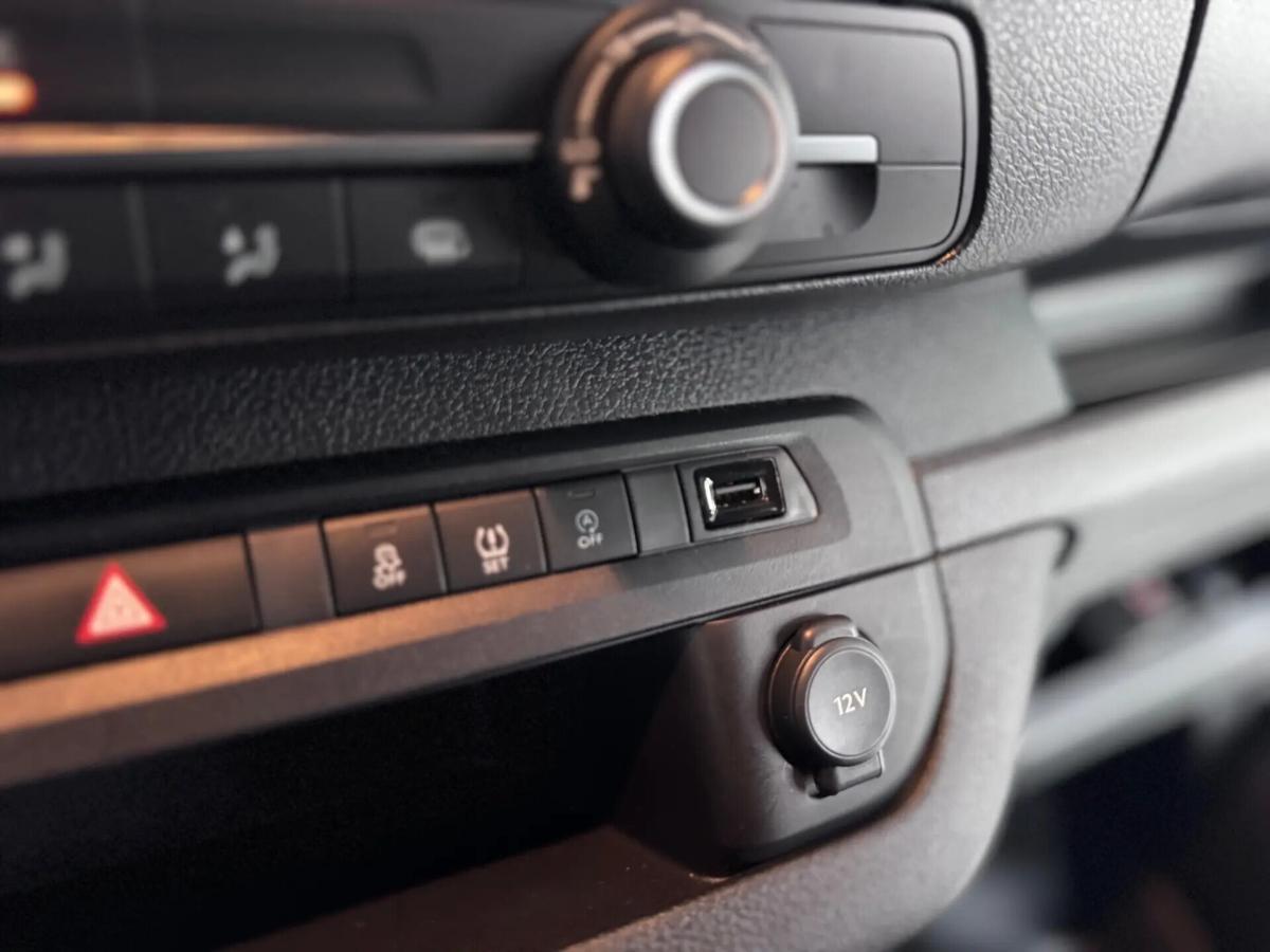 peugeot-expert-2024-diesel-1499cc