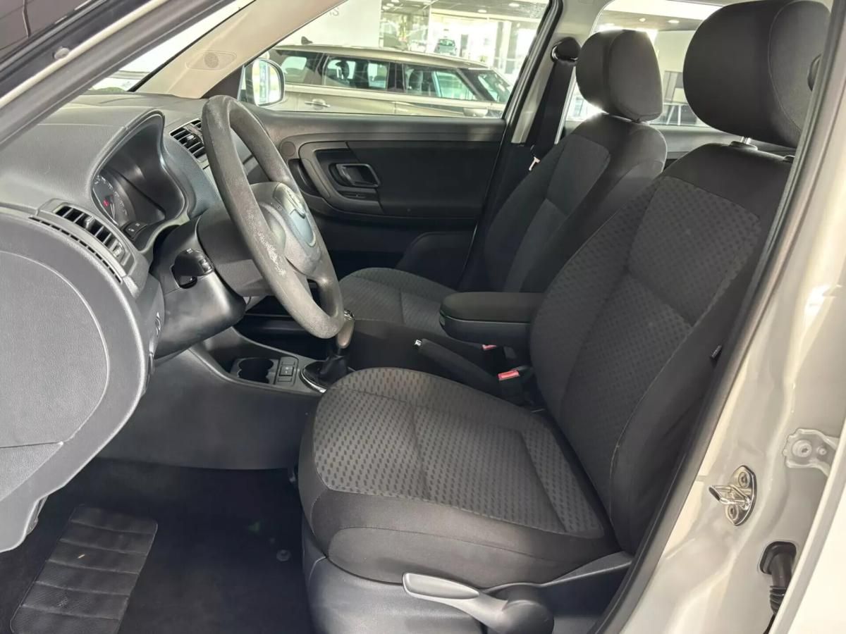 skoda-fabia-break-2011-diesel-1199cc