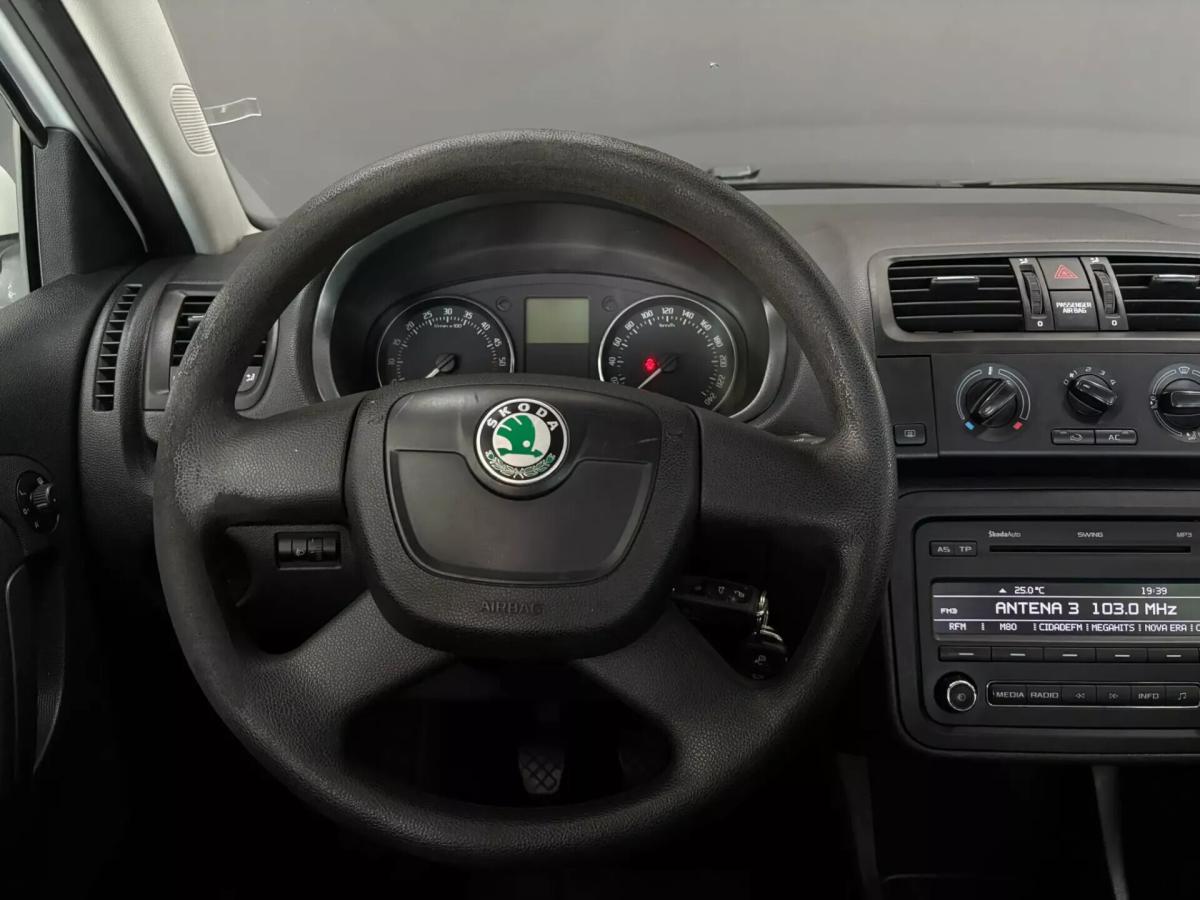 skoda-fabia-break-2011-diesel-1199cc