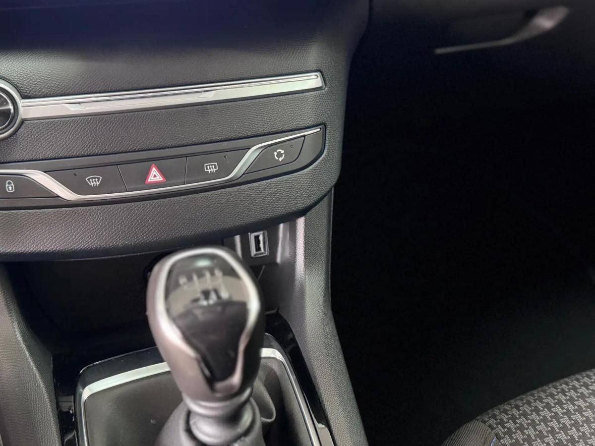 peugeot-308-sw-2020-diesel-1499cc